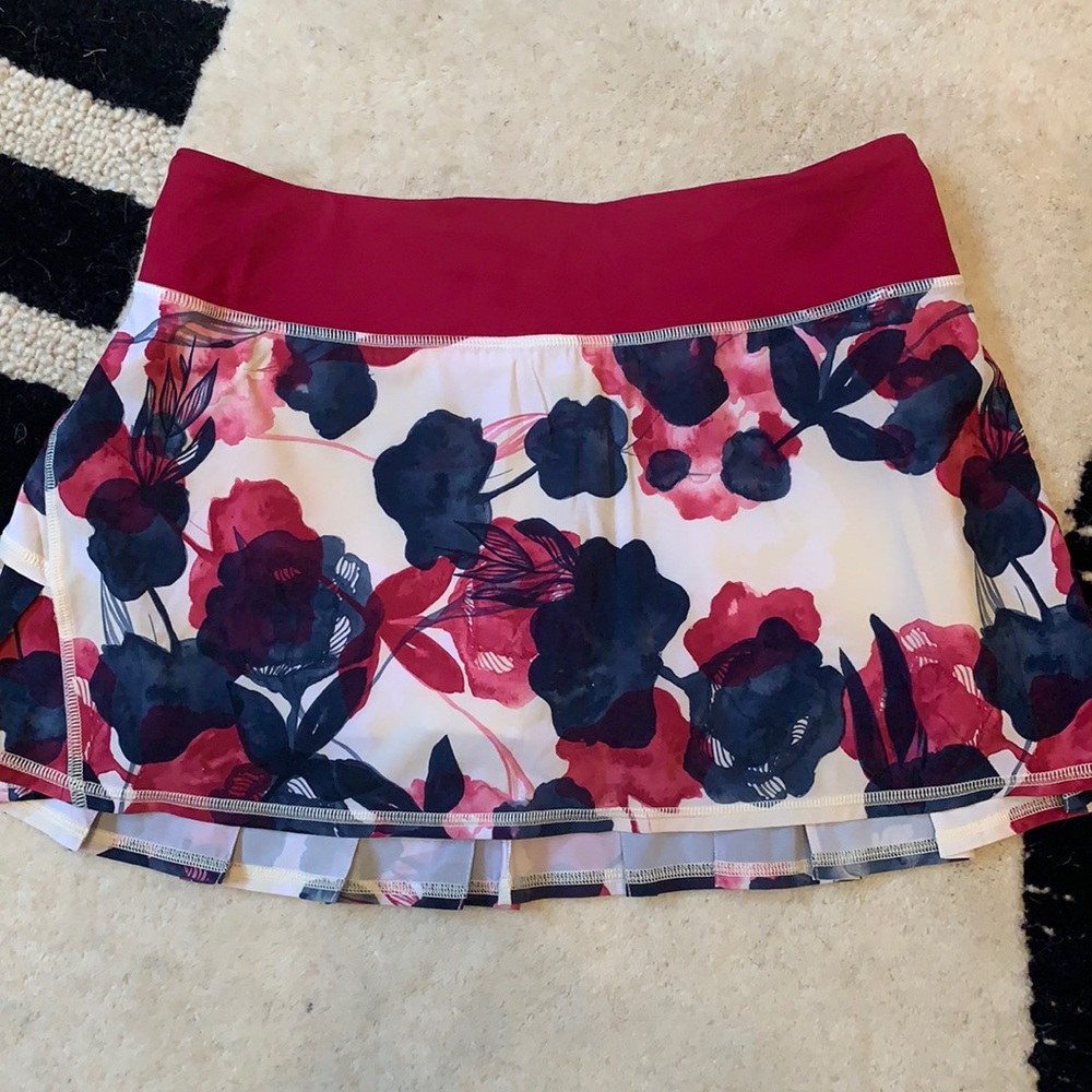 Navy red floral lululemon pacesetter